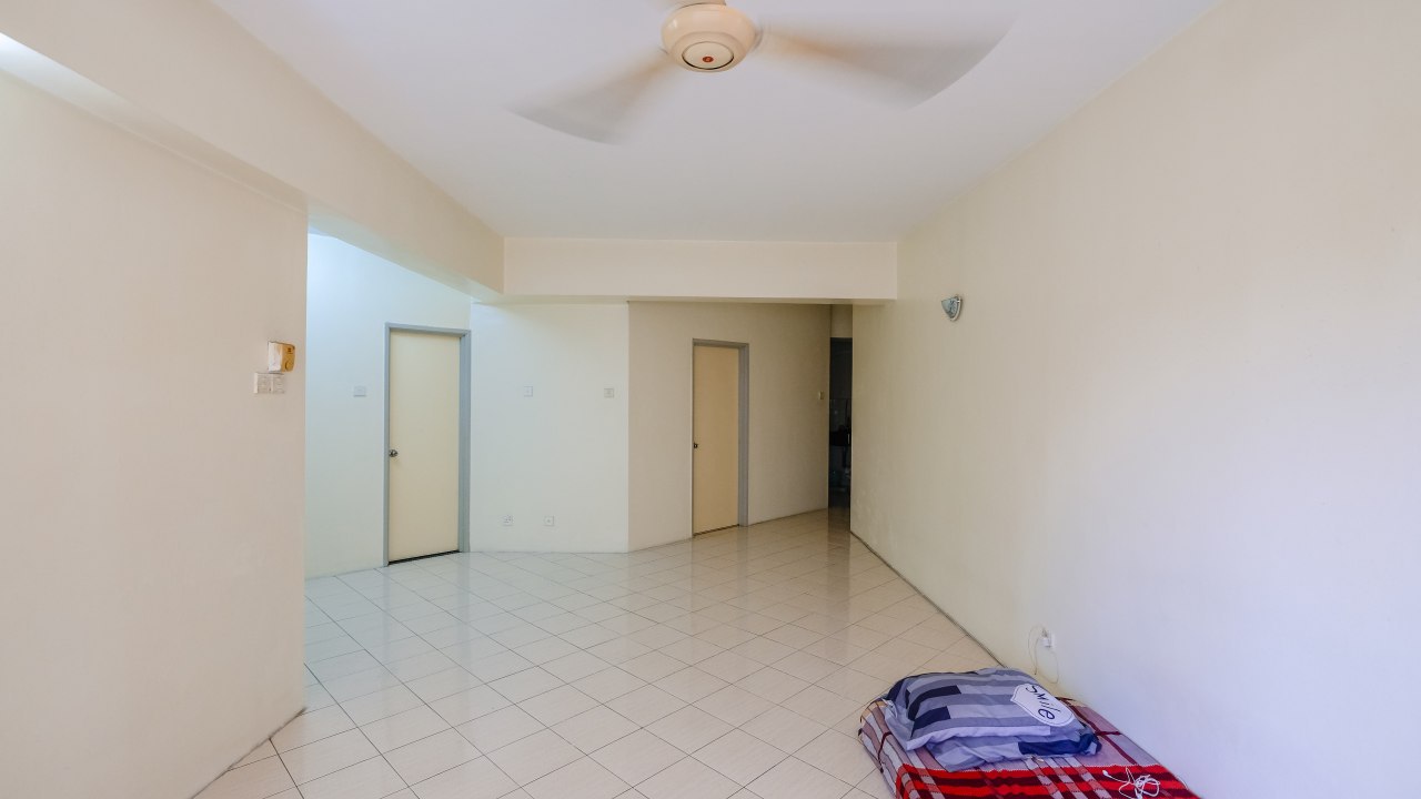 NON BUMI Regency Condominium Klang Jalan Pelangi - photo 5