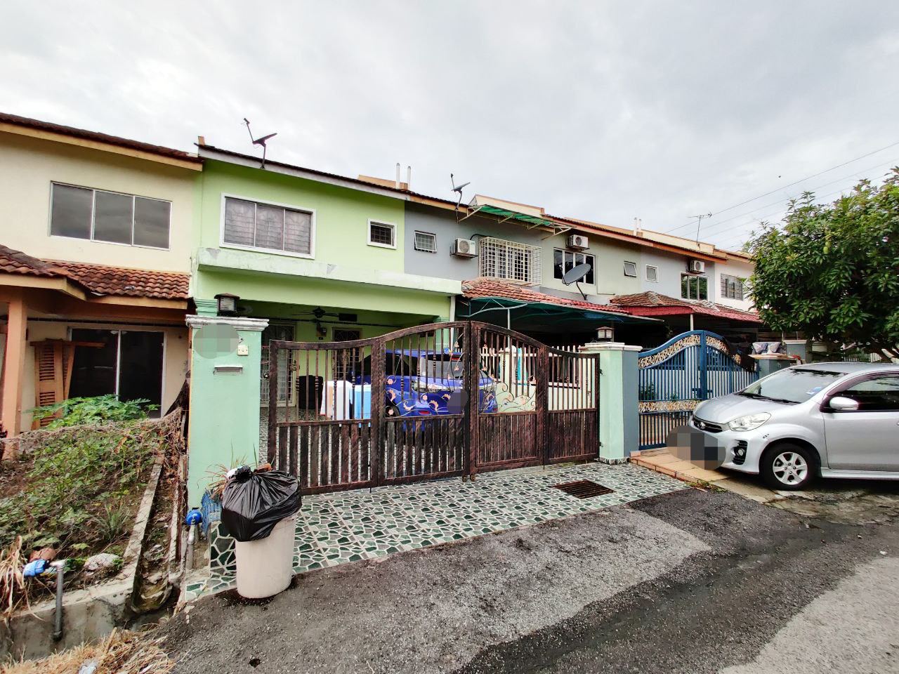 RENOVATED 2Sty Tamn Pinggiran Putra SERI KEMBANGAN - photo 2