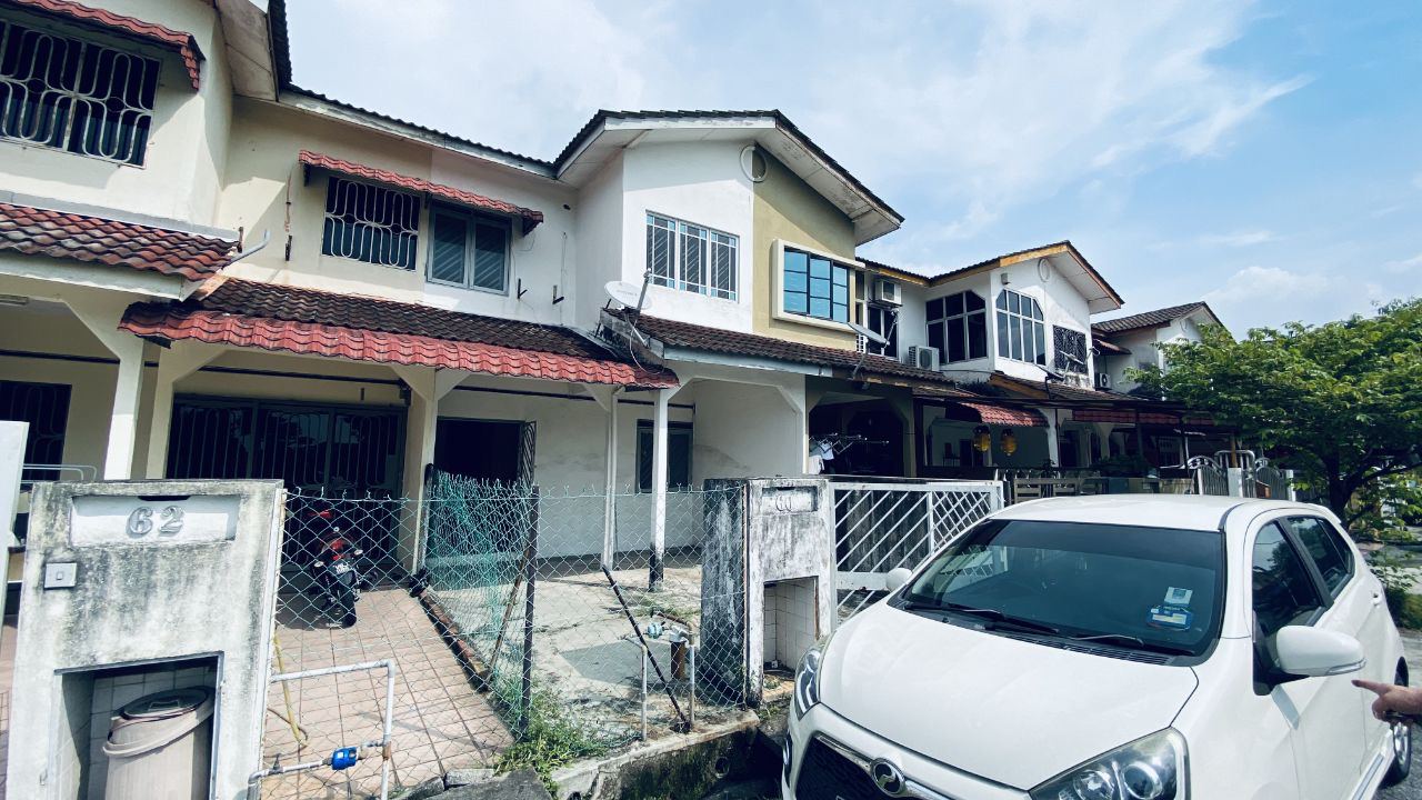 FACING FIELD 2Sty House Sungai Keramat Klang Utama - photo 3