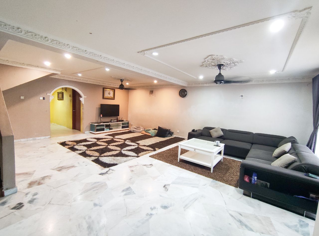 BIG UNIT Double Storey House Saujana Puchong SP10 - photo 3