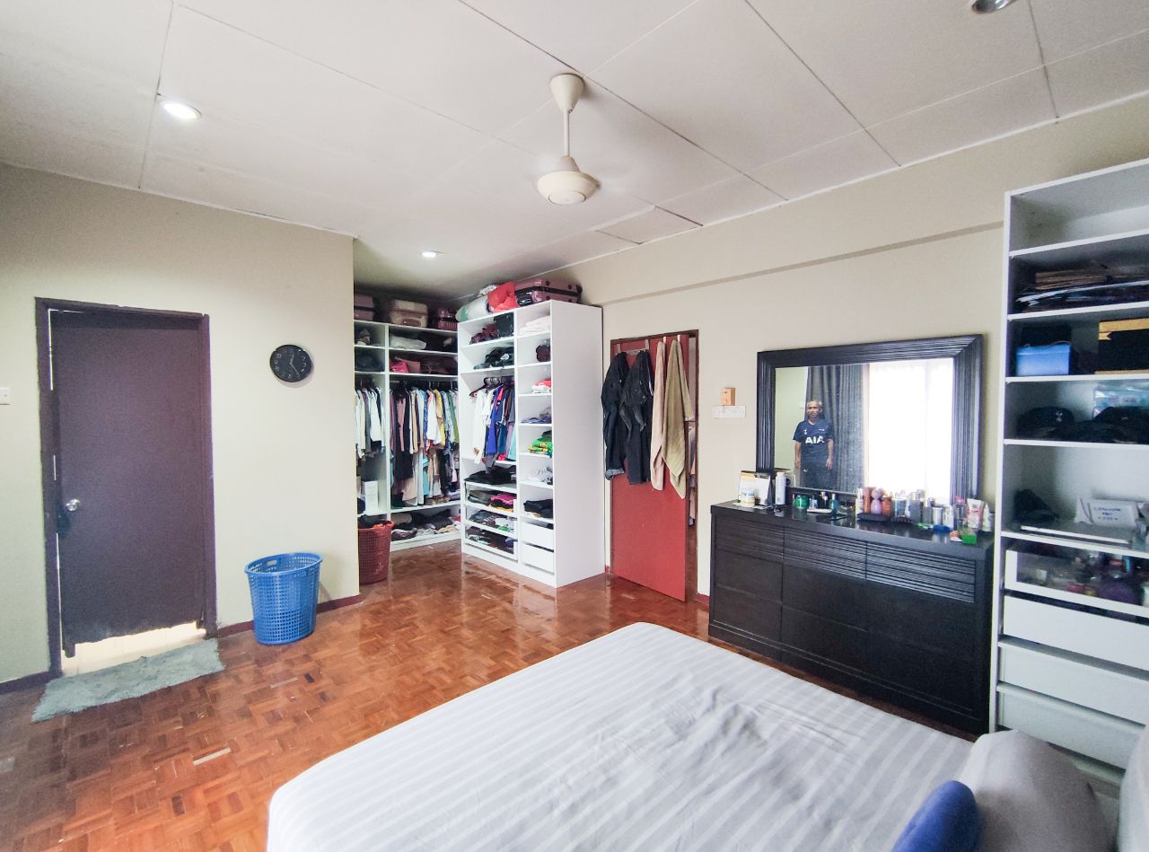 BIG UNIT Double Storey House Saujana Puchong SP10 - photo 8