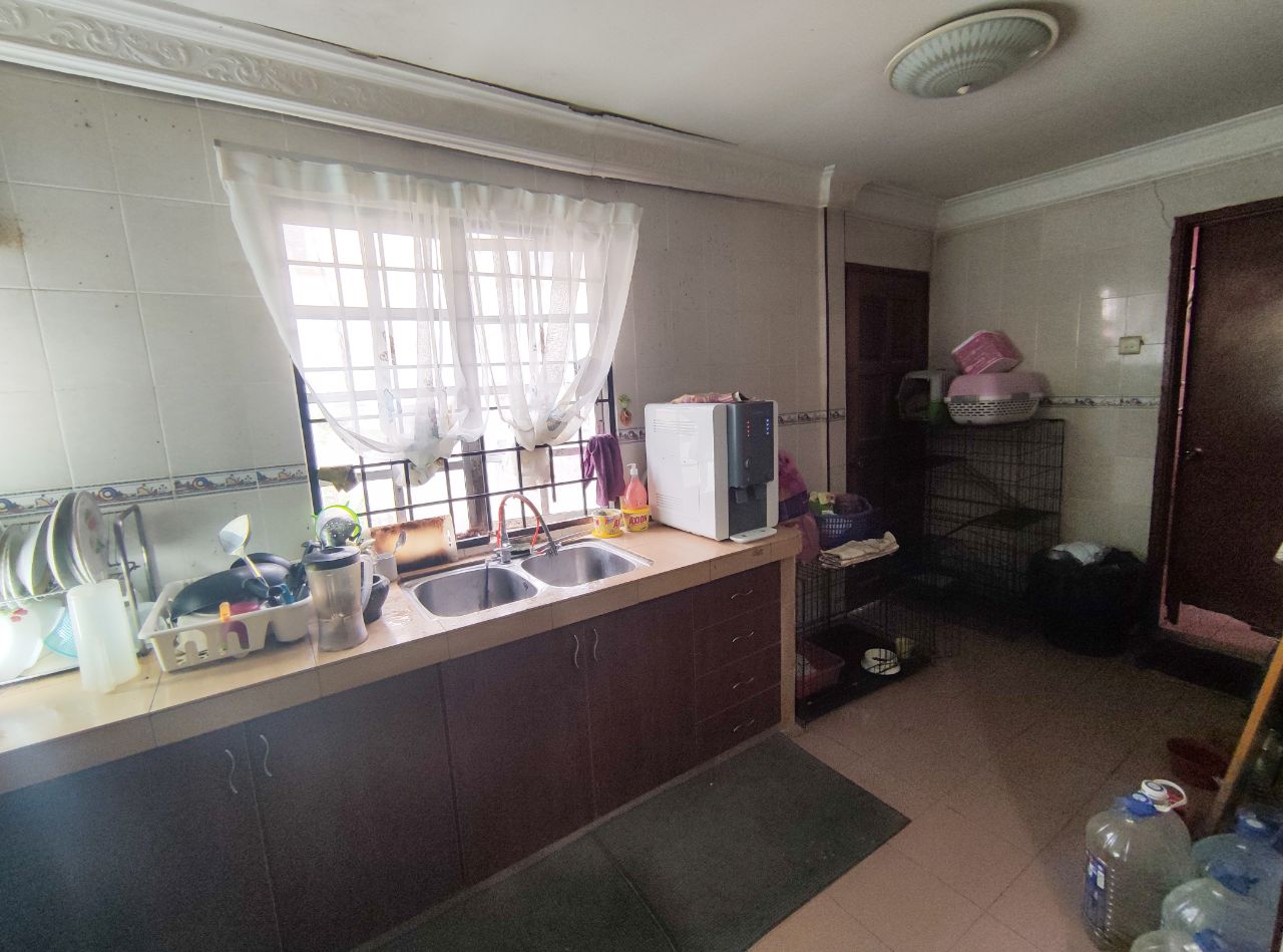 BIG UNIT Double Storey House Saujana Puchong SP10 - photo 10