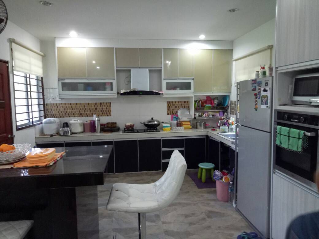 CORNER LOT Double Storey House Tmn Lestari Putra - photo 8