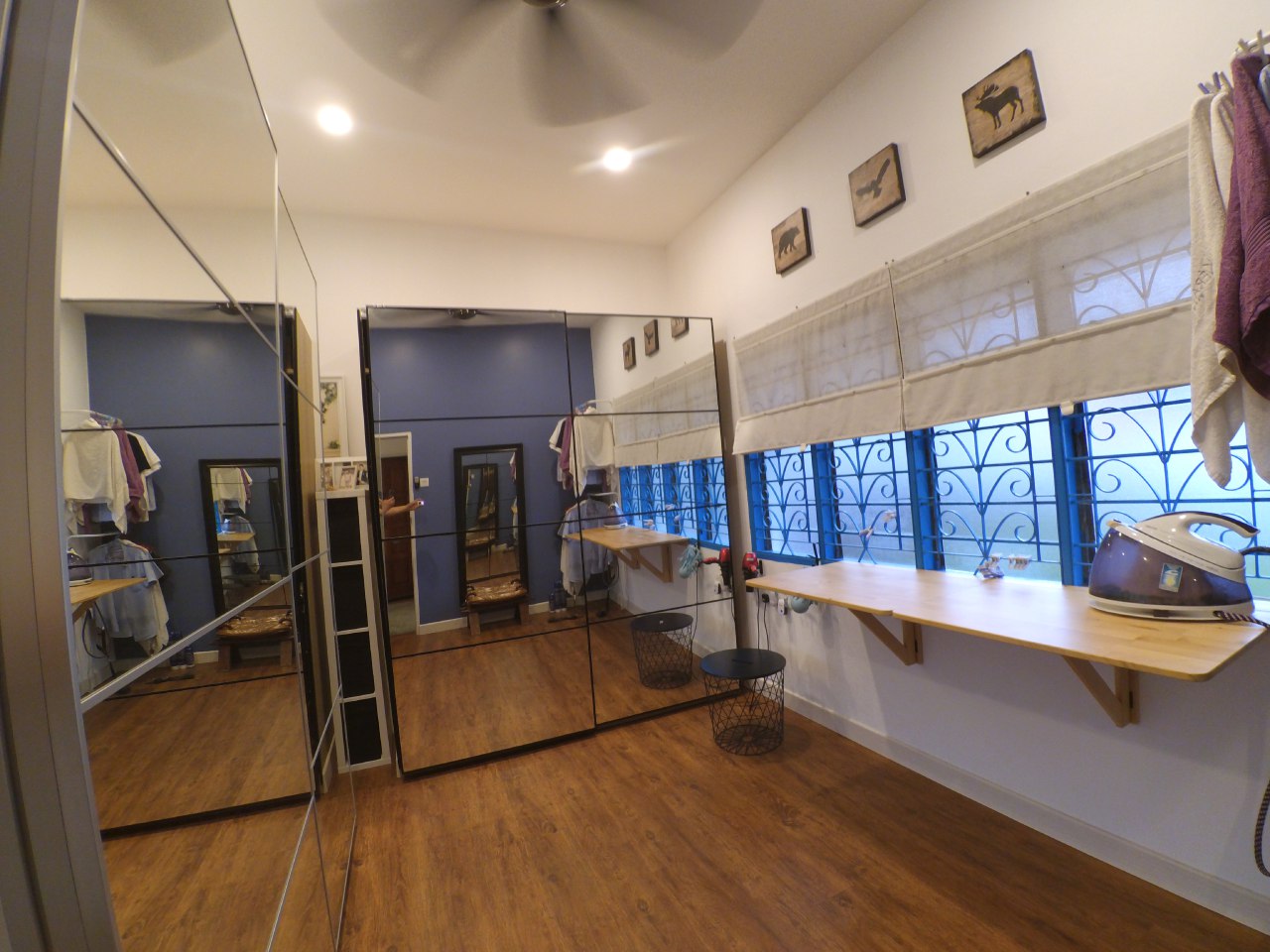 BUNGALOW WITH MODERN DESIGN TAMAN MELAWIS - photo 8