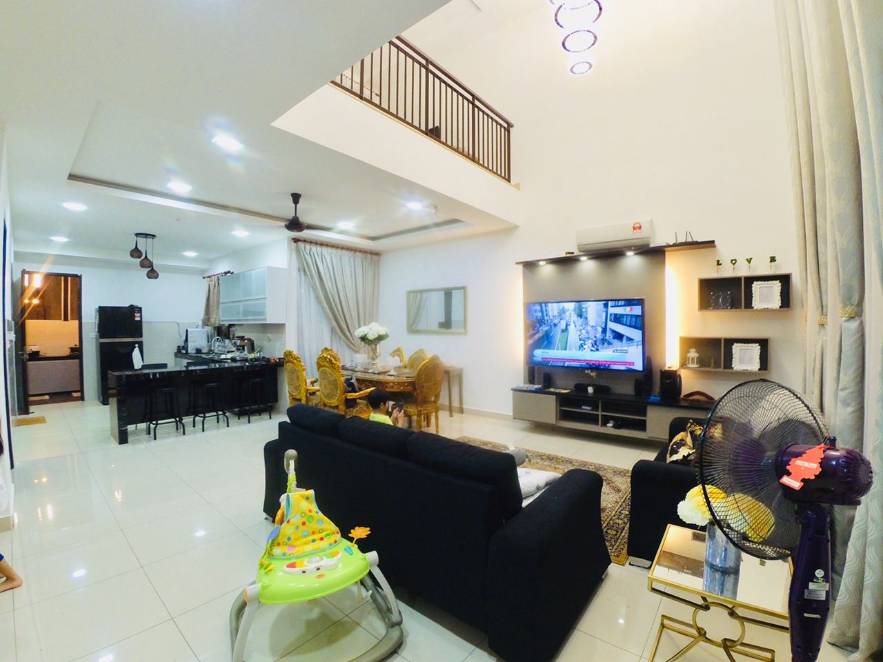 RENOVATED FULLY FURNISH TOWNHOUSE Cahaya SPK SekU9 - photo 4