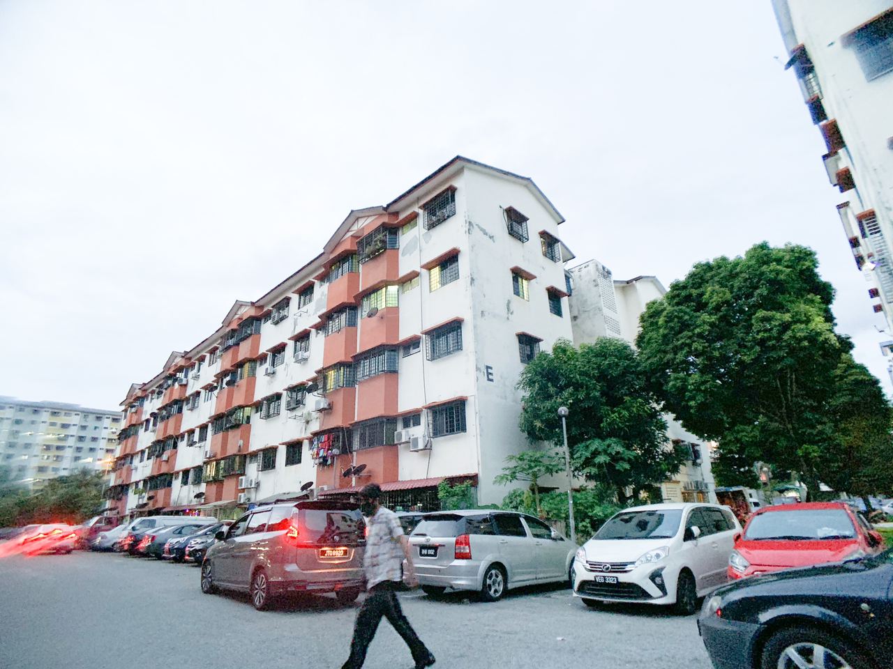 FULLY FURNISHED  APARTMENT TAMAN SRI MANJA PJS3