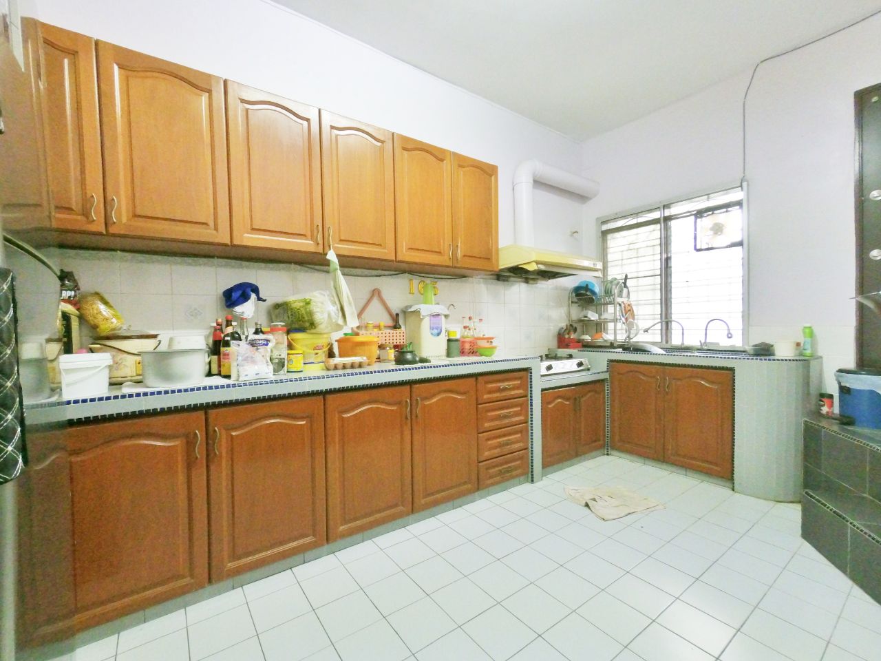 RENOVATED Double Storey Taman Bayu Perdana Klang - photo 6