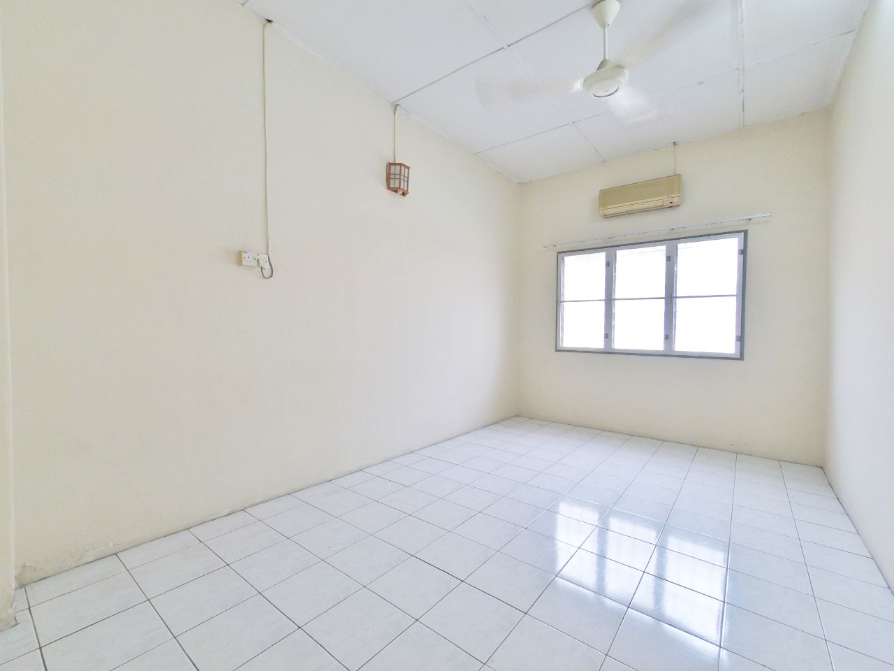 RENOVATED Double Storey Taman Bayu Perdana Klang - photo 10