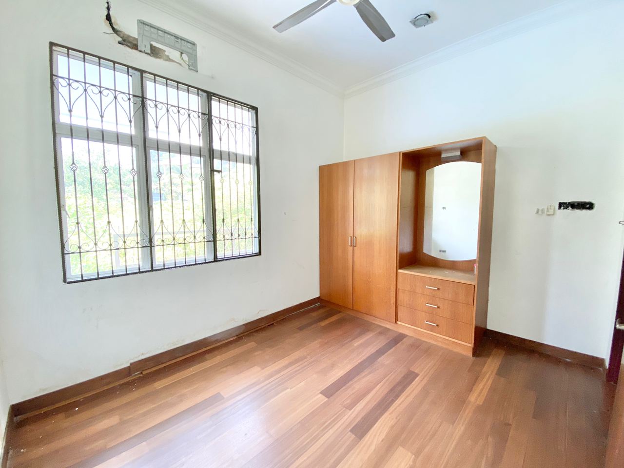 TANAH LUAS BUNGALOW Jalan Platinum Seksyen 7 - photo 6
