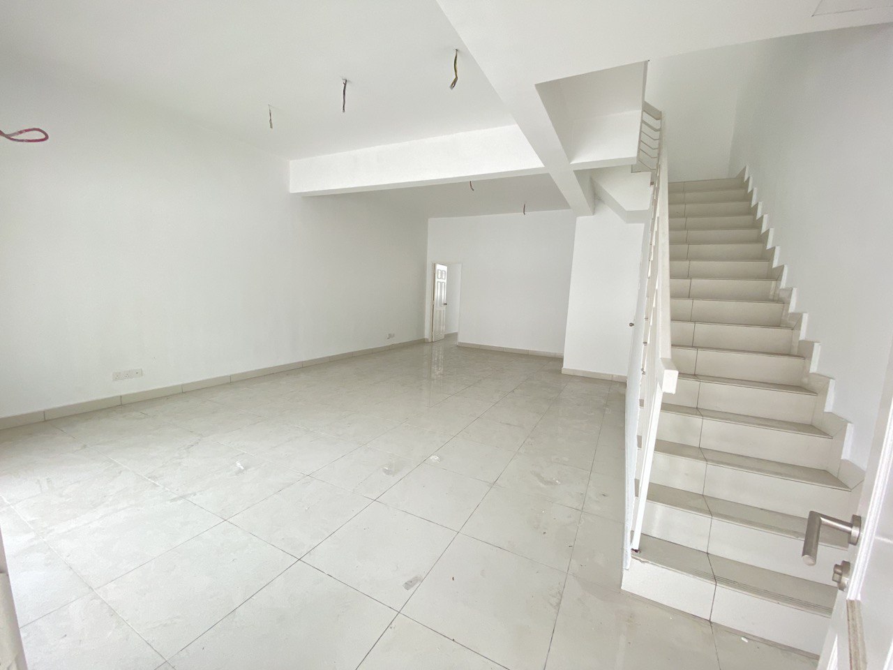 DOUBLE STOREY  TAMAN DATO DEMANG SRI KEMBANGAN - photo 2
