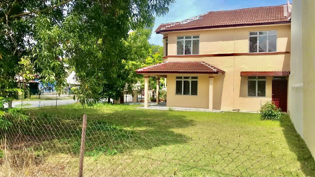 HUGELAND CORNER SEMID 2 STOREY HOUSE PUTRA PERDANA - photo 6