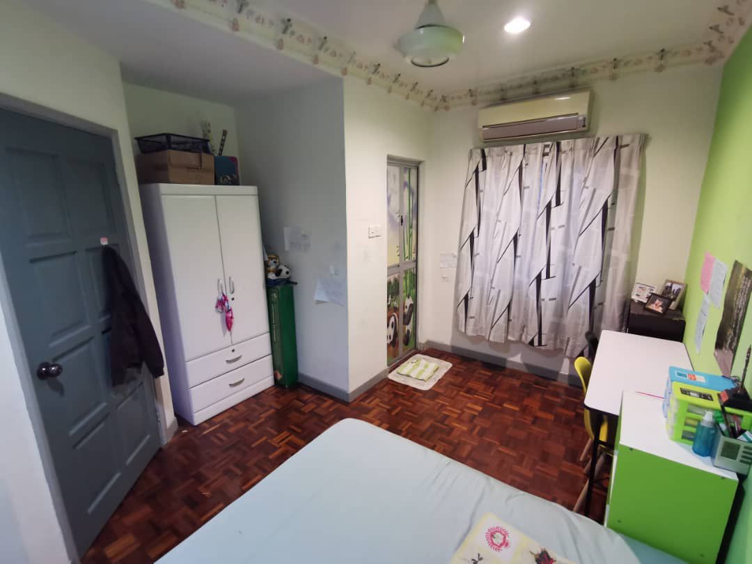 RENOVATED Double Storey House Taman Bukit Rimau - photo 8