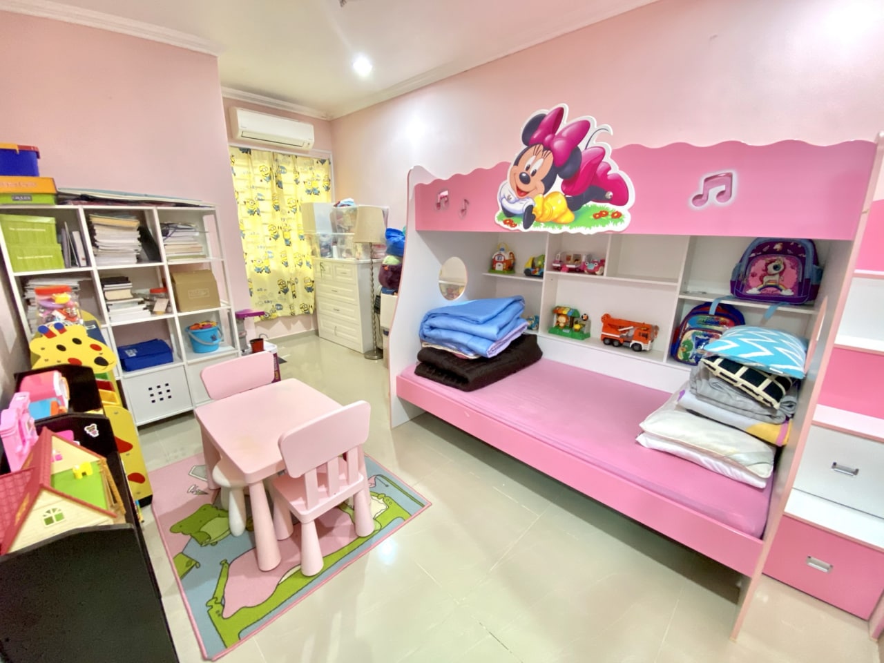 RENOVATED Bumi Lot 2 Storey House Taman Kinrara - photo 2