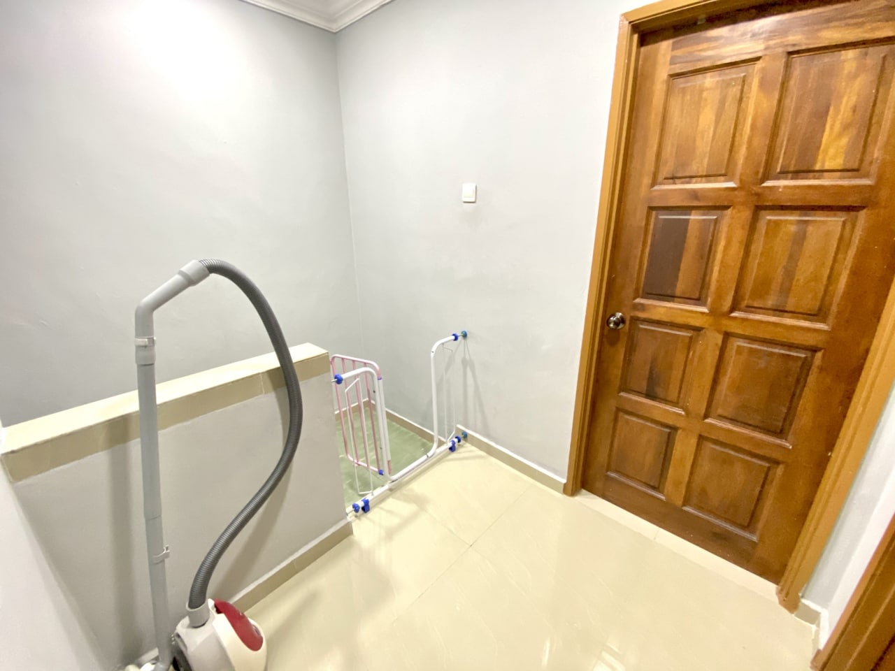RENOVATED Bumi Lot 2 Storey House Taman Kinrara - photo 5