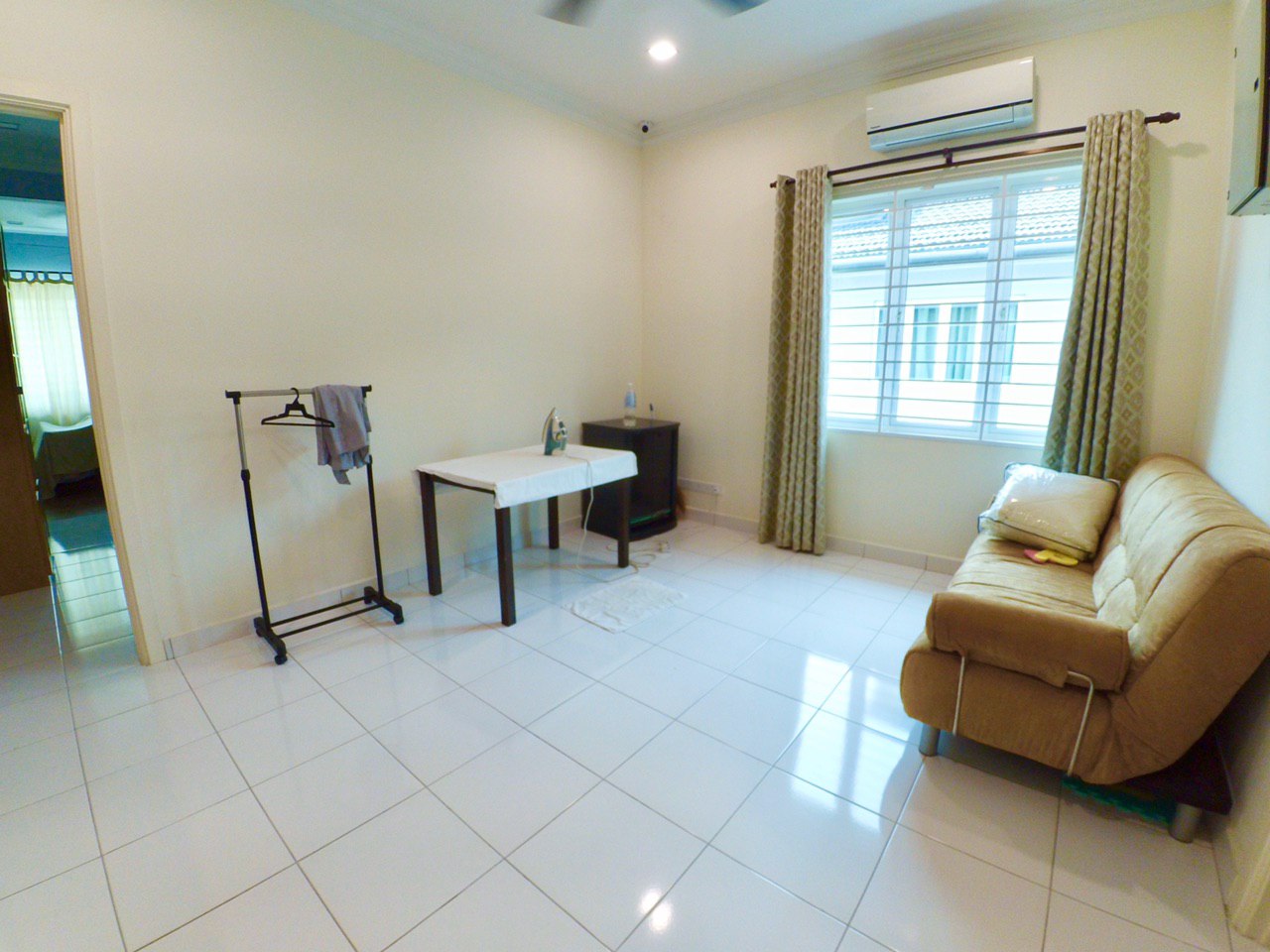 Renovated TRIPLE Sty SemiD Kristal Court Seksyen 7 - photo 7