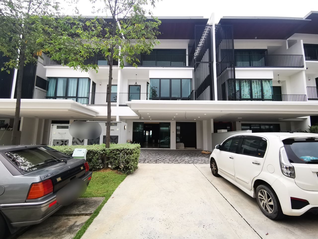 3 Storey Duta Villa  Setia Alam