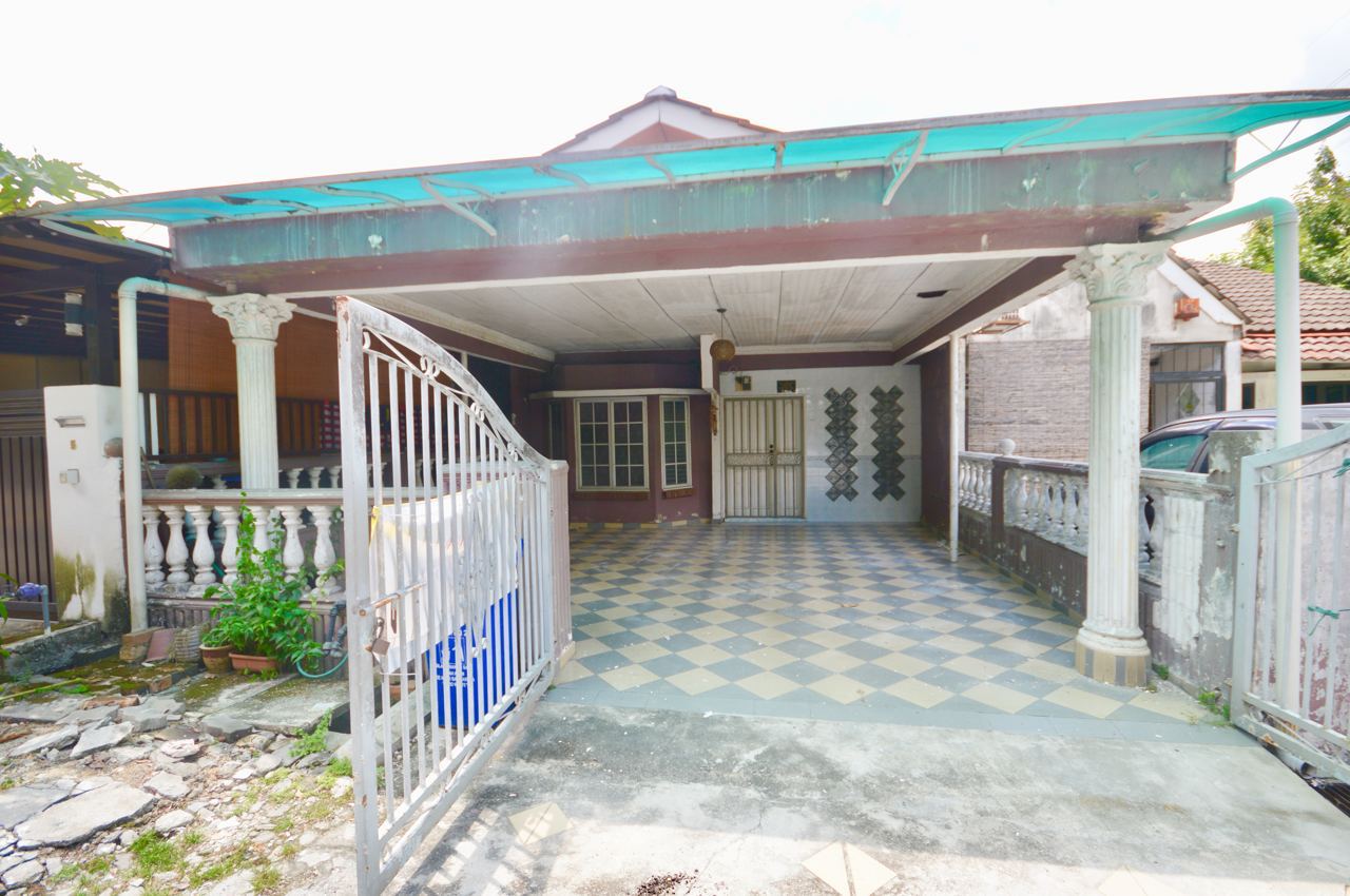 1 STOREY TAMAN BUKIT SAGA SEKSYEN 26