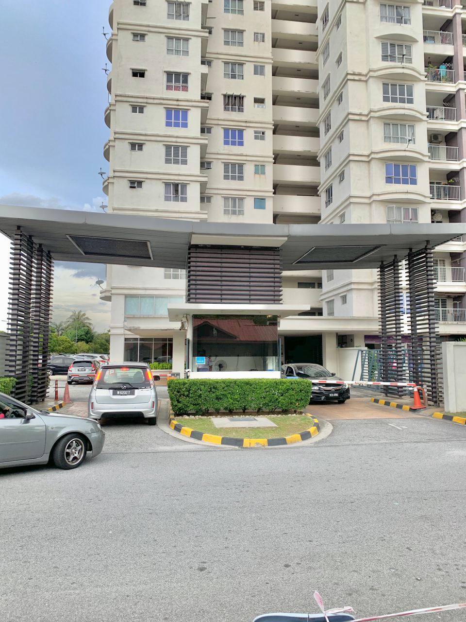 SURI PUTERI SERVICED Apartment SEKSYEN 20 - photo 3