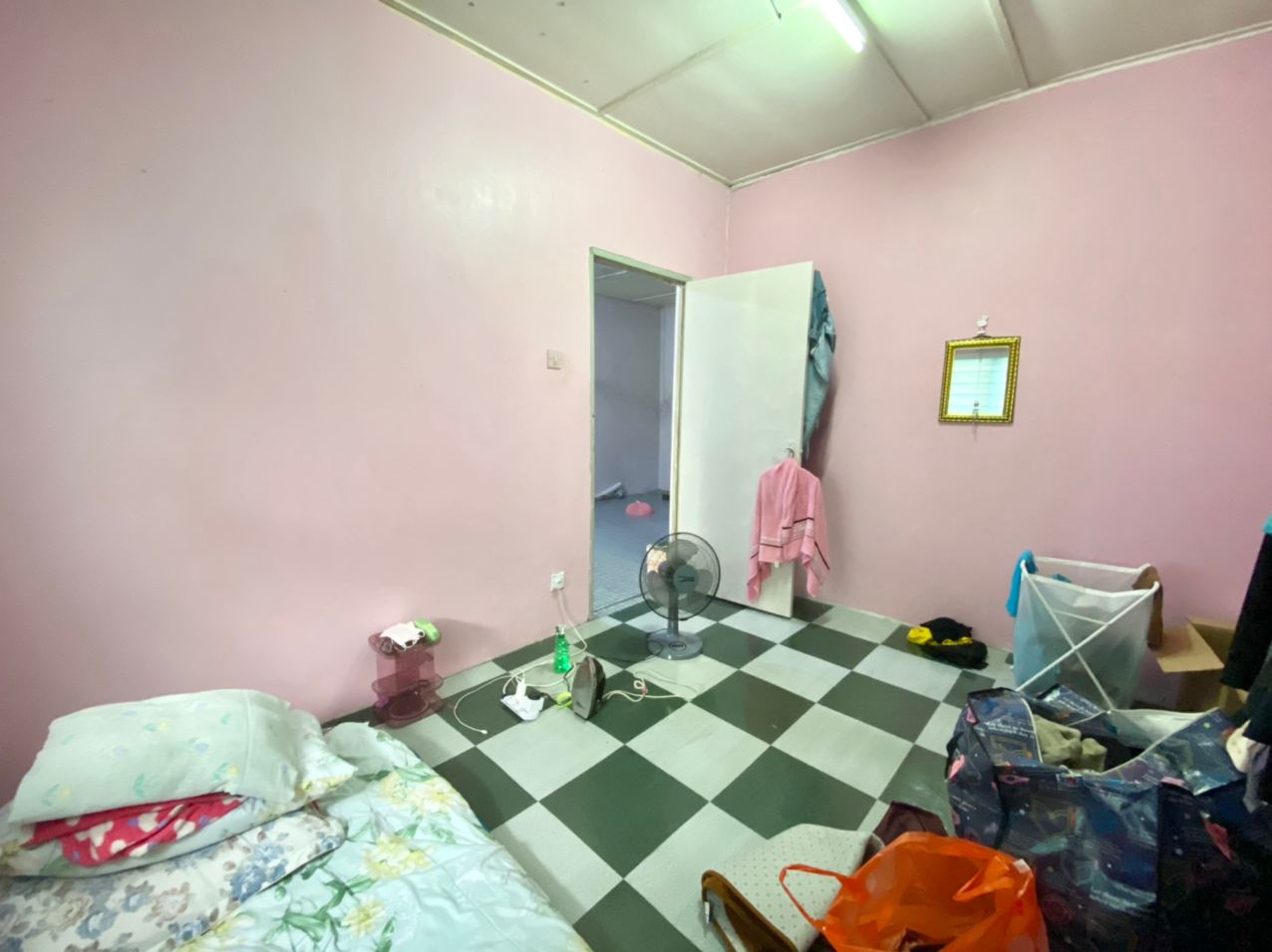 SINGLE STOREY  HOUSE SEKSYEN 24 - photo 3