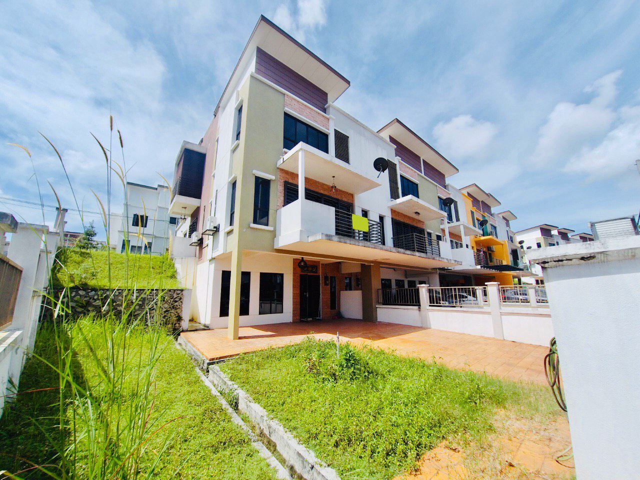 2 Storey House Bukit Sinar Saujana Saujana Utama - photo 1