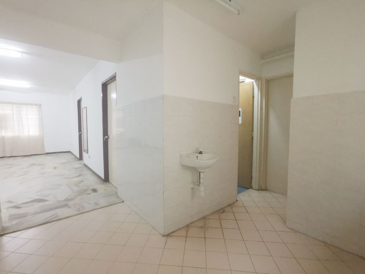 LEVEL 4 APARTMENT PKNS SEKSYEN 7 SHAH ALAM - photo 7