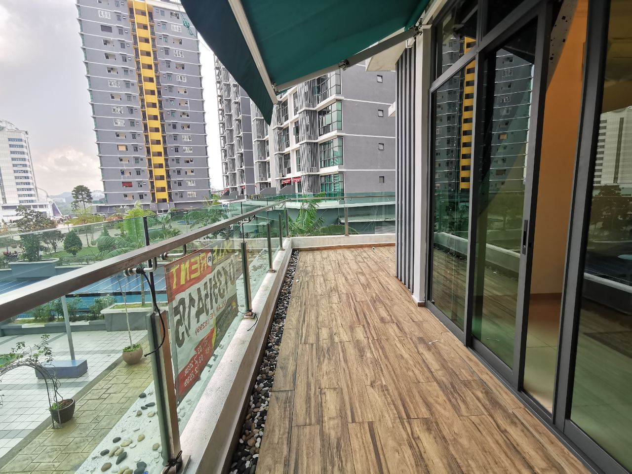 END LOT WITH BALCONY Vista Alam Shah Alam - photo 13