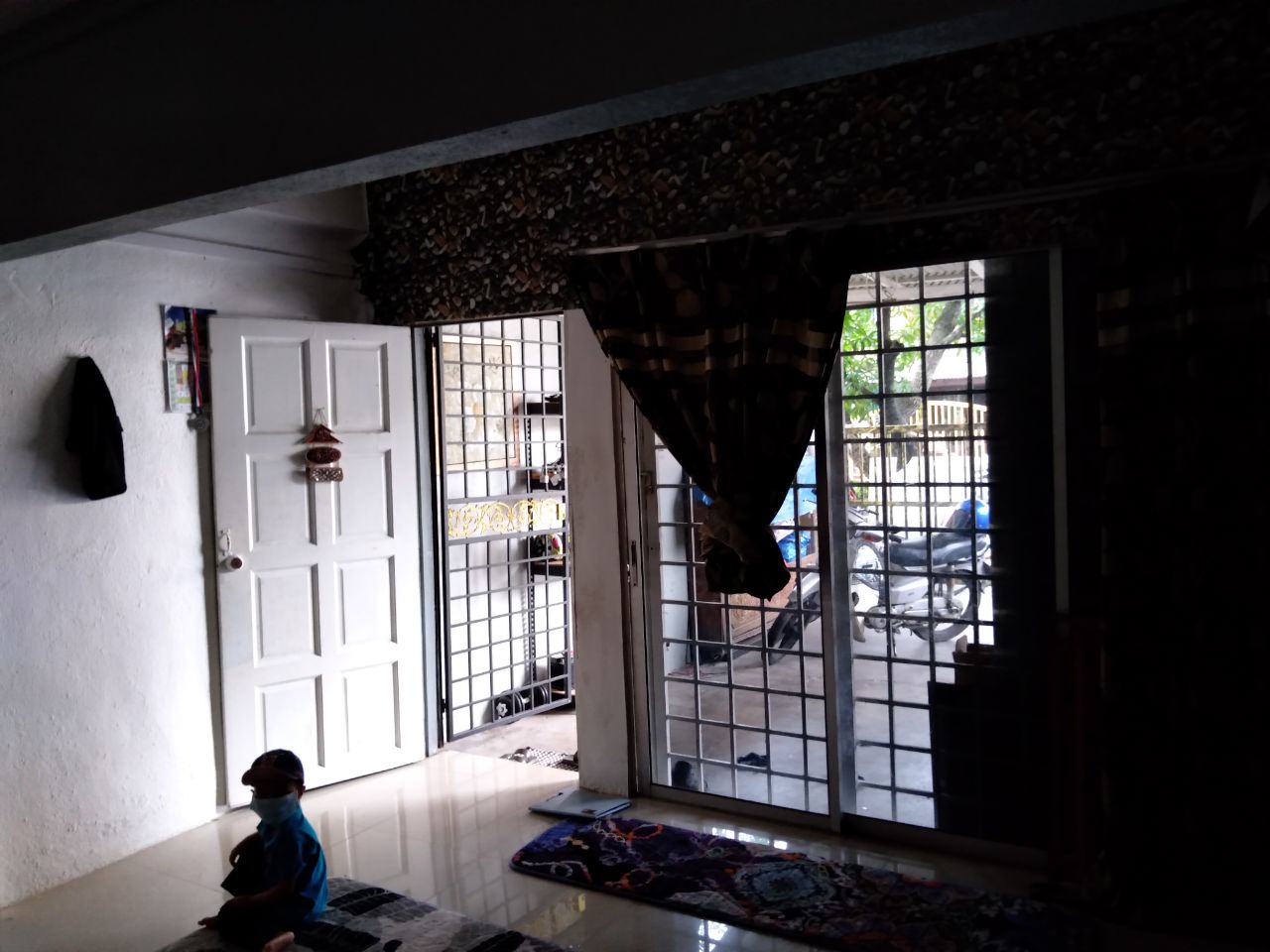 End Lot 3 Storey  House Sek 25 - photo 11