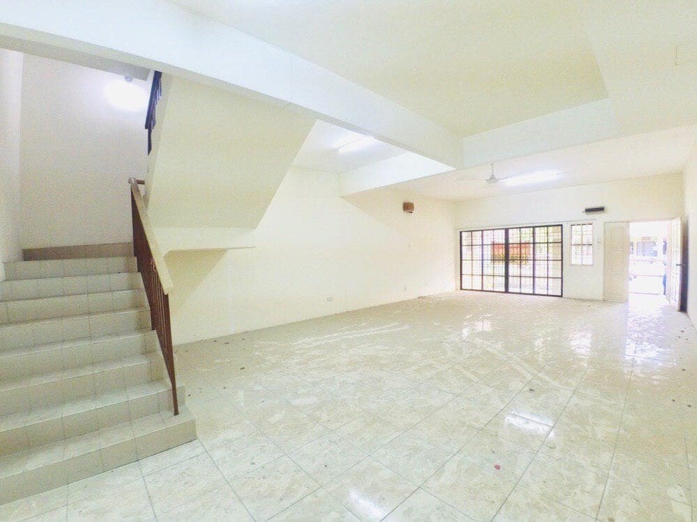 2 STOREY HOUSE  BANDAR NUSAPUTRA - photo 3