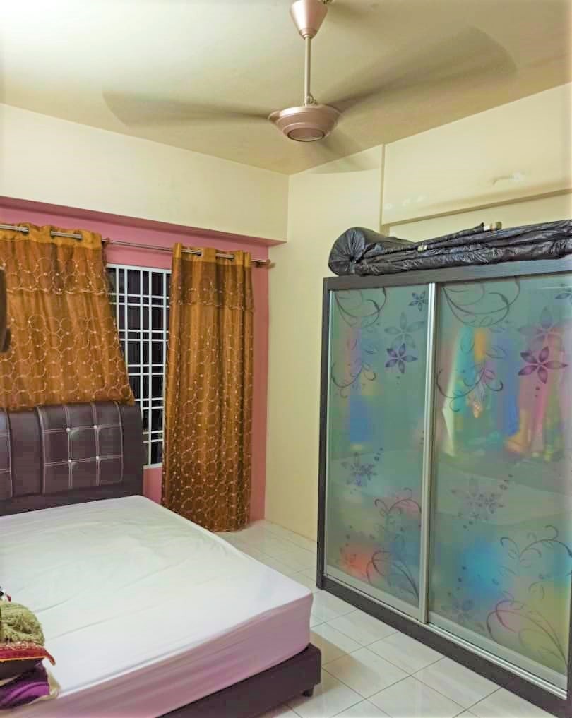 Below Market Vista Millennium Condominium, Puchong - photo 3