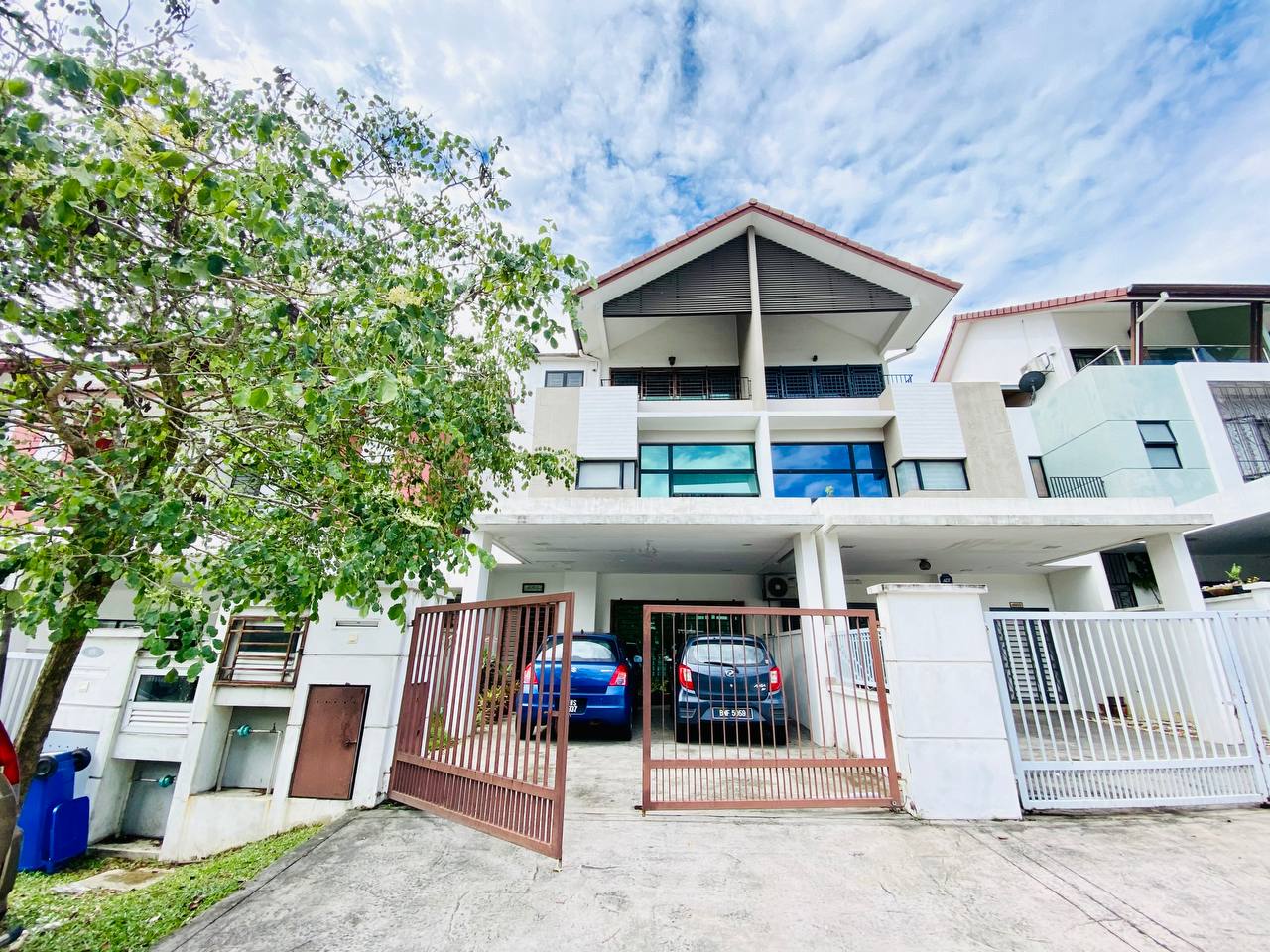 2 STOREY FRANGIPANI U12 TAMAN CAHAYA ALAM  SHAH