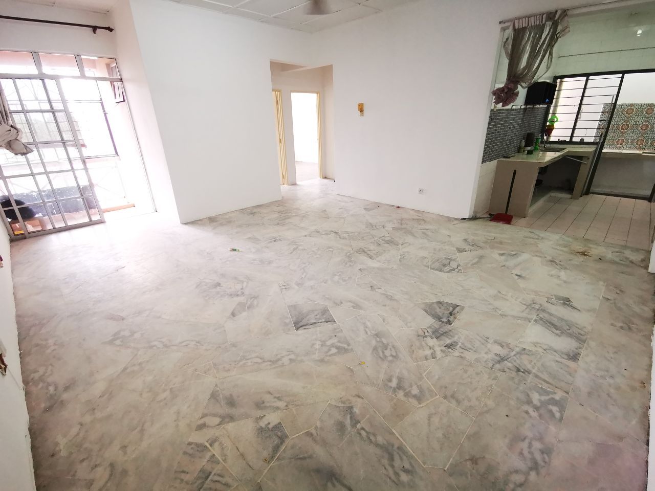 APARTMENT NURI, Seksyen U5, Shah Alam - photo 3