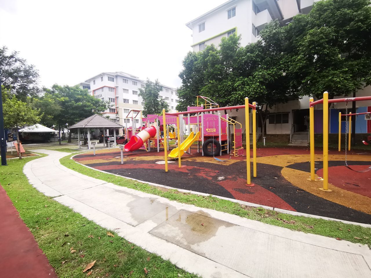 Pangsapuri Seroja Setia Alam Shah Alam - photo 11