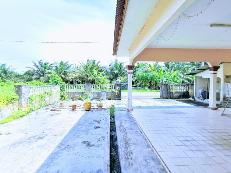 Single storey bungalow Chaah Segamat Johor - photo 10