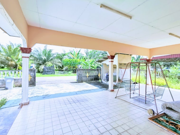 Single storey bungalow Chaah Segamat Johor - photo 11