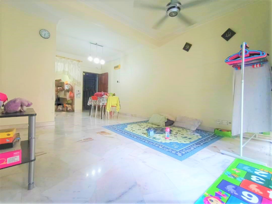 Vista Lavender Apartment, Taman Kinrara, Puchong