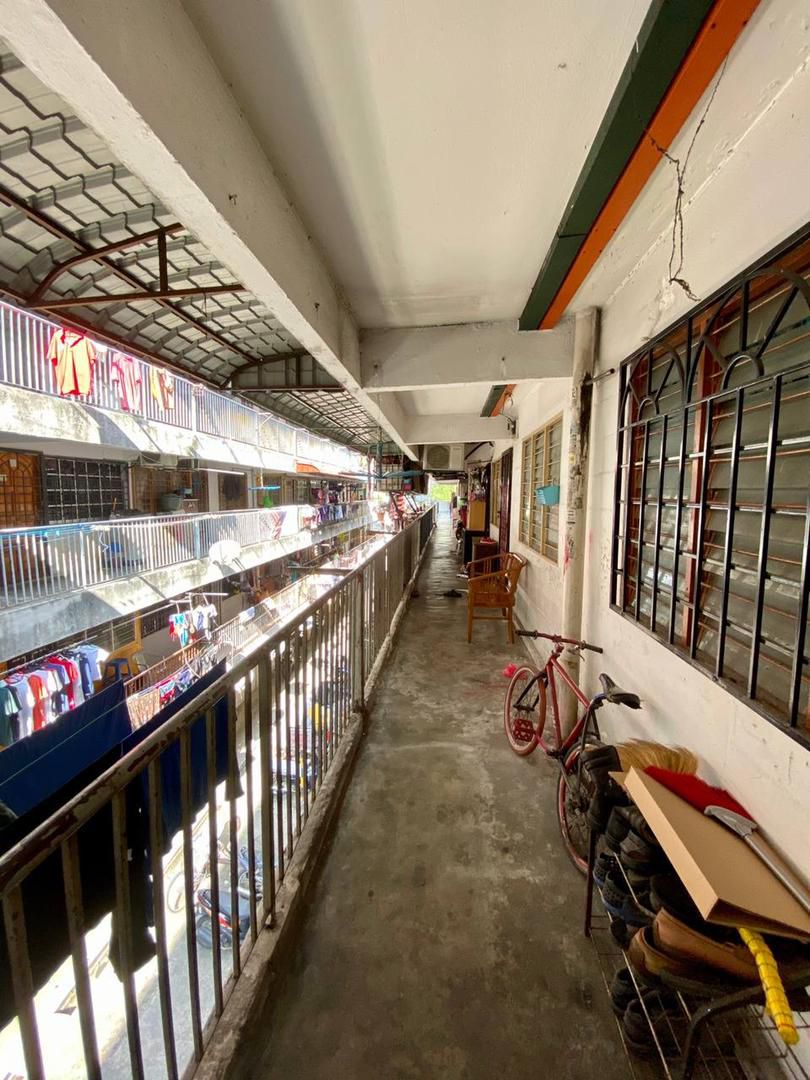 Renovated Flat low cost tmn puchong permai 600 sqf