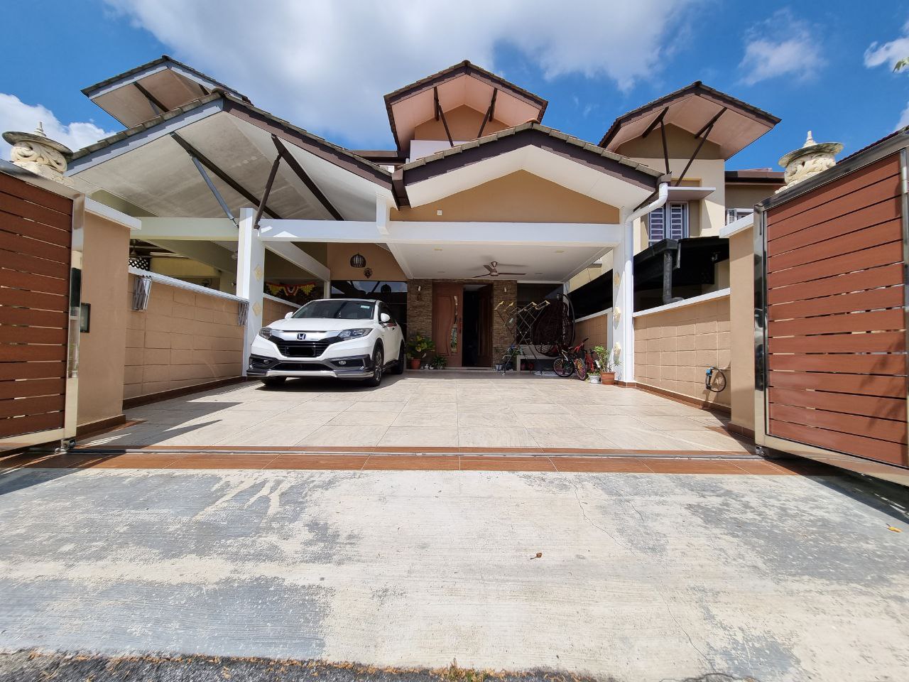 Non-Bumi Lot DOUBLE STOREY TERRACE SUNWAY KAYANGAN