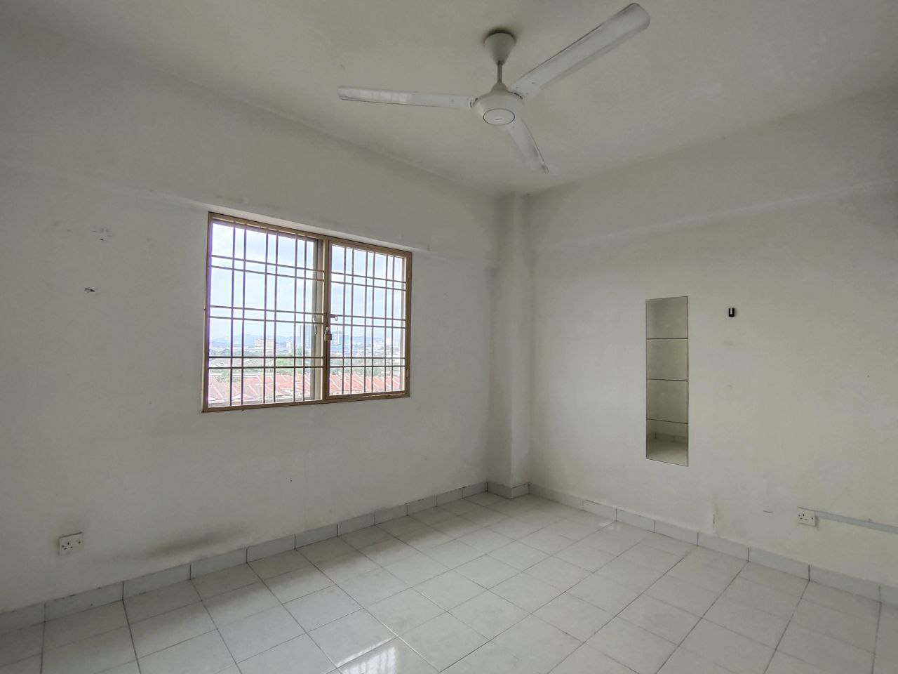 Non Bumi Lot Sri Dahlia Apartment Taman Sepakat - photo 6