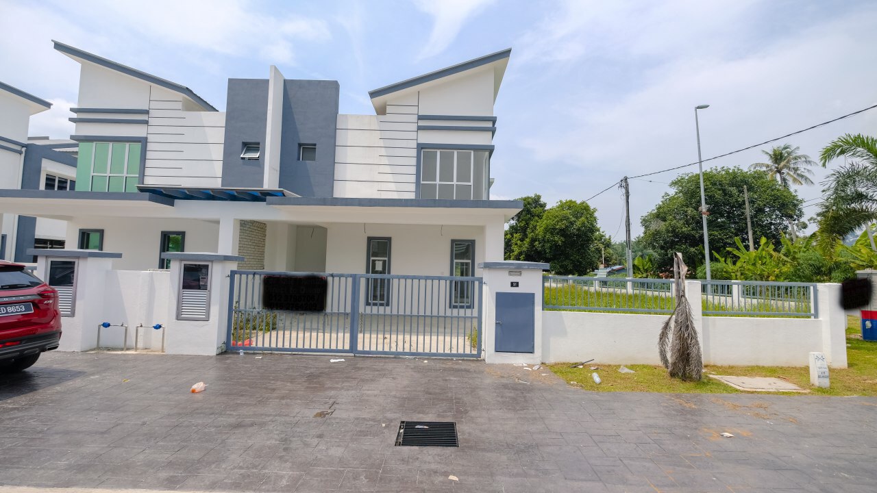 NEW DOUBLE STOREY SEMI D CORNER LOT TELOK PANGLIMA