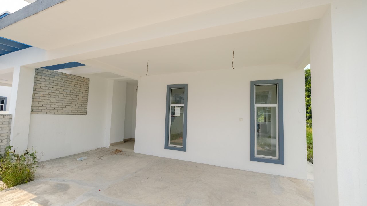 NEW DOUBLE STOREY SEMI D CORNER LOT TELOK PANGLIMA - photo 2