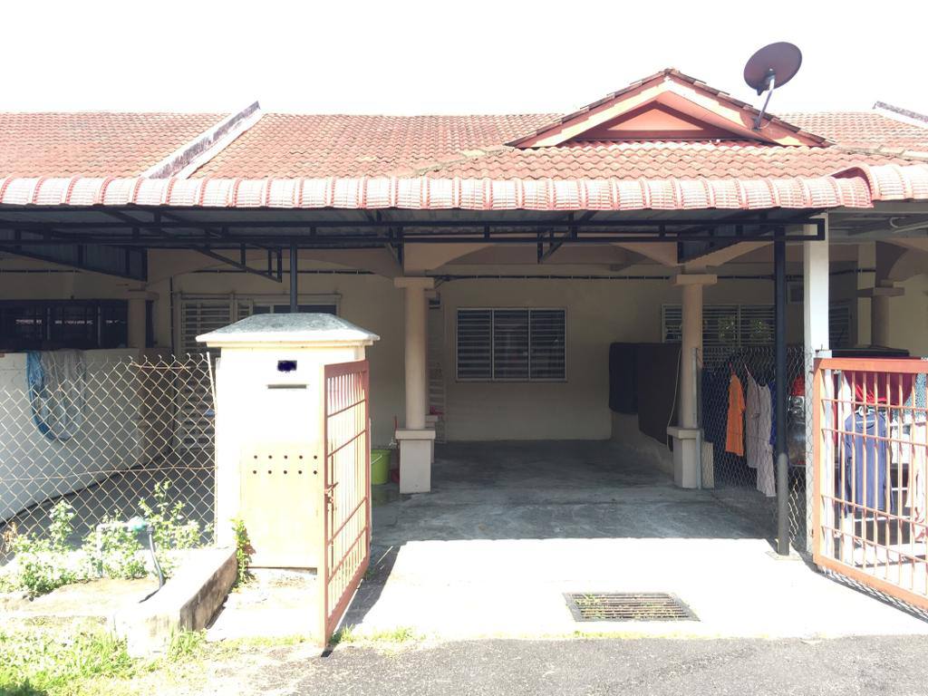 Leasehold  TERES SETINGKAT TAMAN ALAM PERDANA