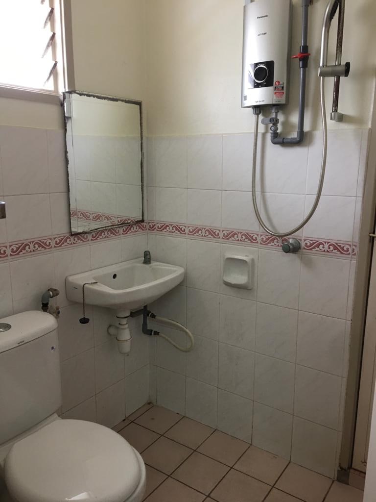 Freehold double storey Taman Putra Prima Puchong - photo 8