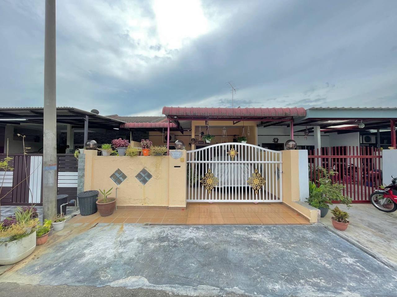 Freehold Taman Saga 2 Single Storey Jln Hj Yaakob - photo 1