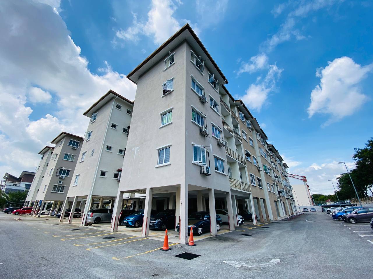 Leasehold  Level 4 PANGSAPURI SERI PEGAGA 820 sqft - photo 2