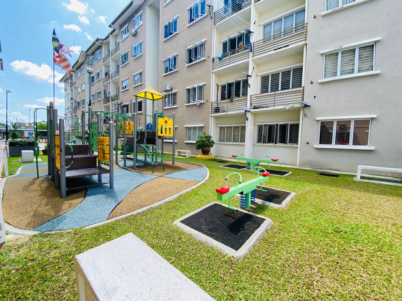 Leasehold  Level 4 PANGSAPURI SERI PEGAGA 820 sqft - photo 3