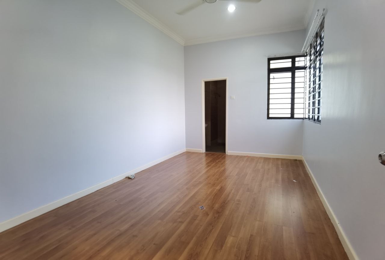 FREEHOLD NON BUMI 2 storey semi D corner ilmiah 2 - photo 5