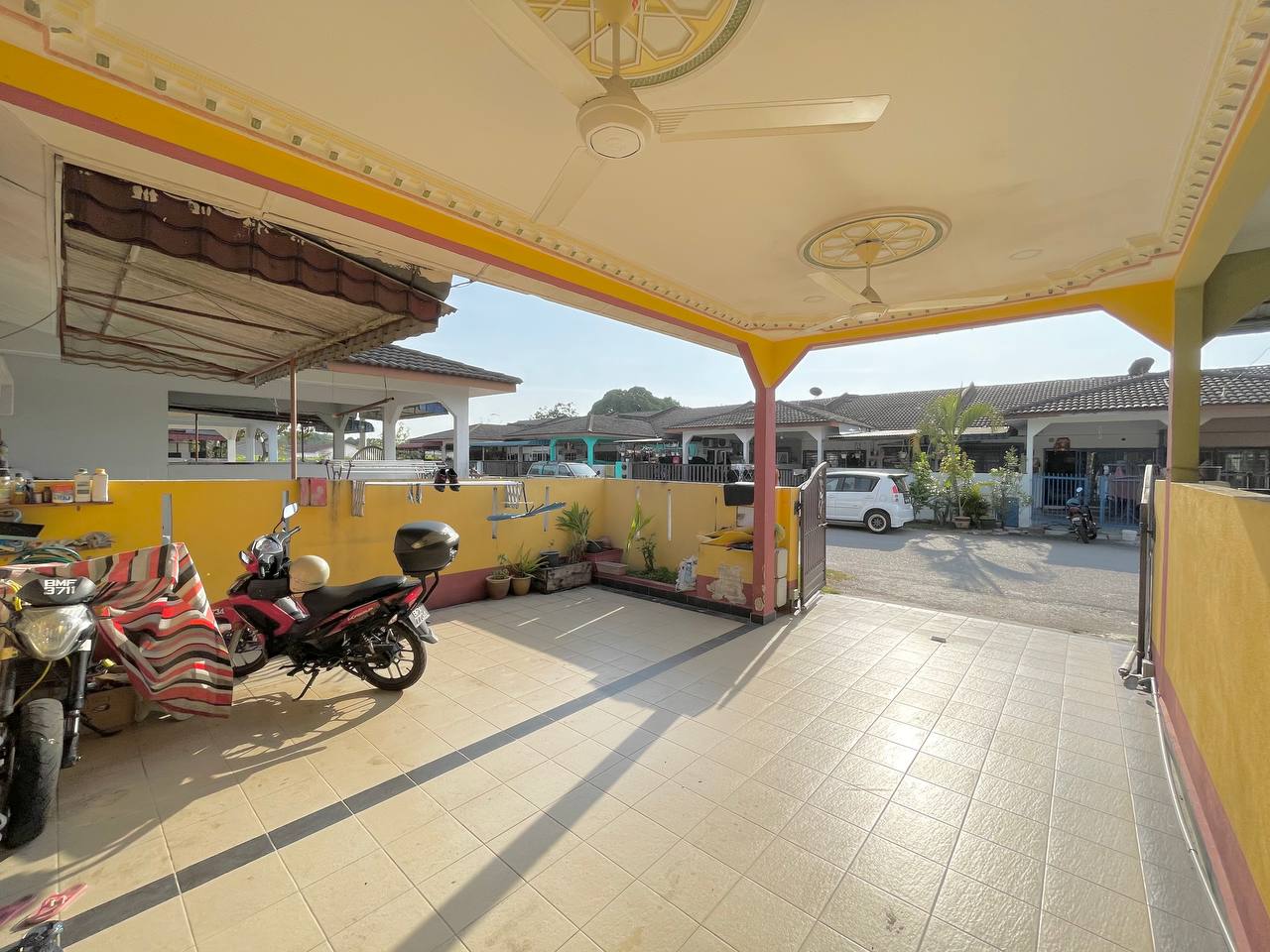 Freehold Non Bumi Lot terrace 1 storey Tmn Kapar - photo 2