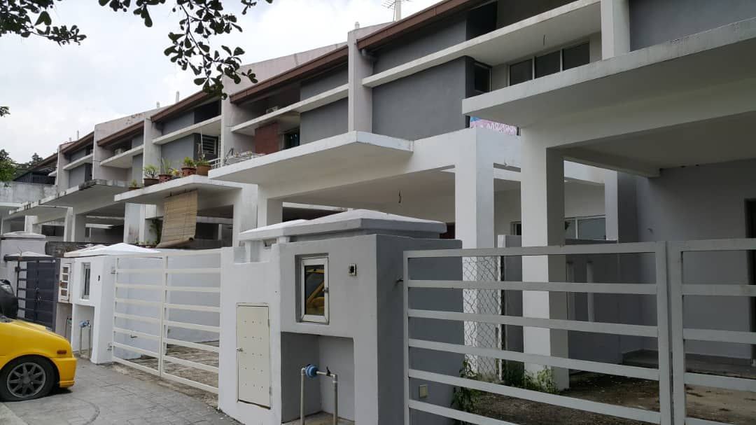 Non bumi lot Double Storey House Intermediate Aman