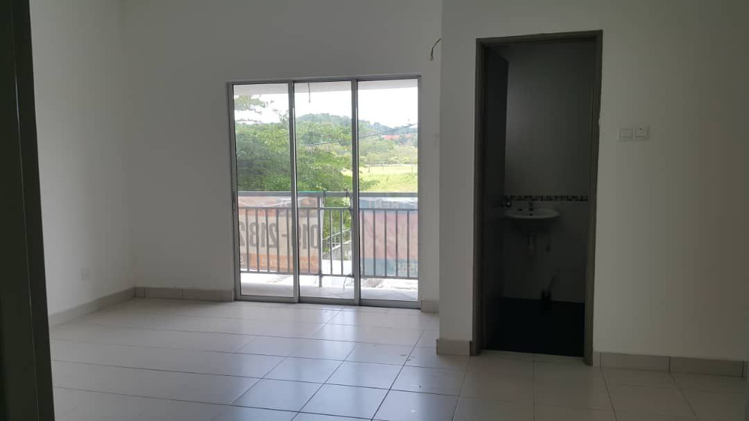 Non bumi lot Double Storey House Intermediate Aman - photo 9