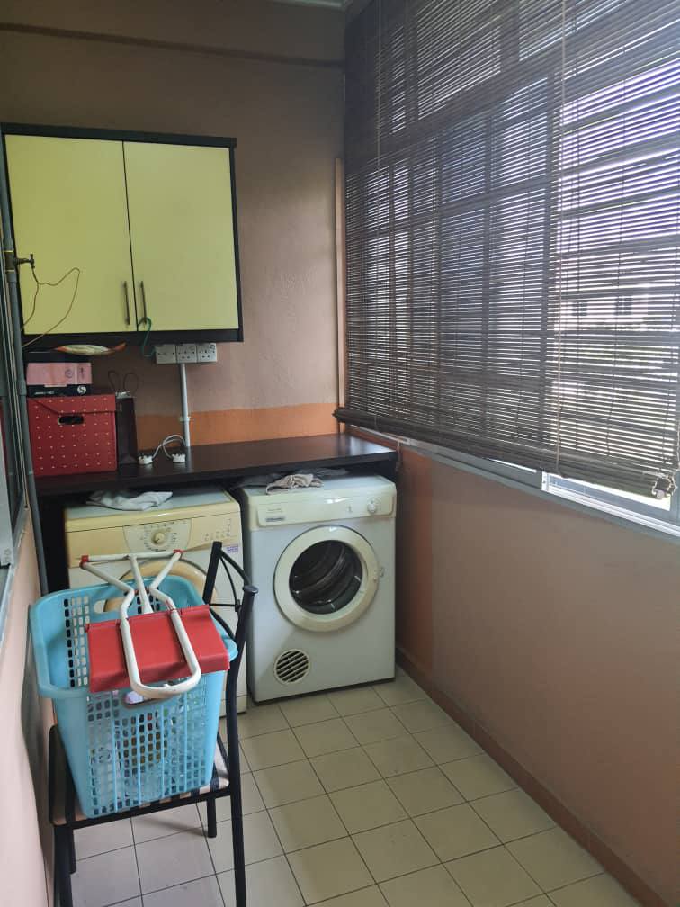 Freehold Non Bumi Lot Town House Jalan Sg Rinching - photo 5